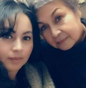 Meet your Posher, Manuela